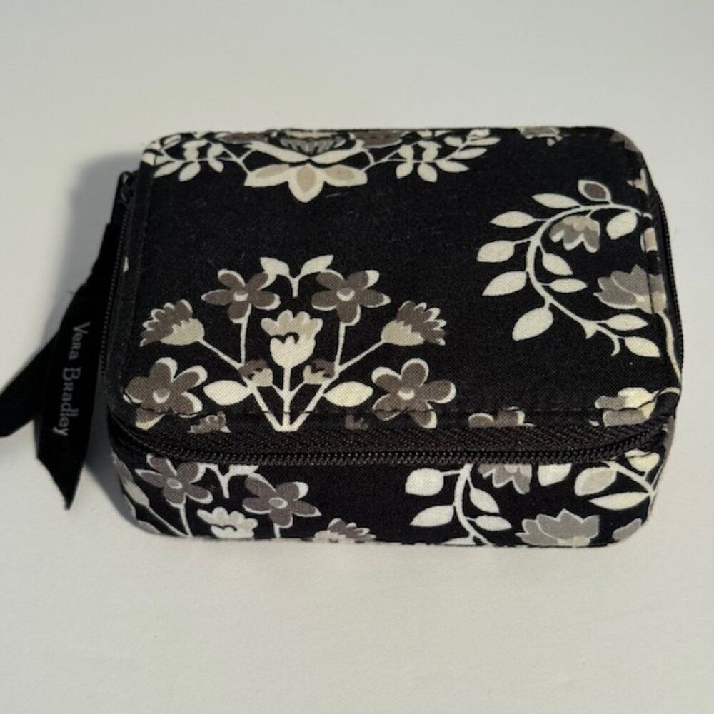 Vera Bradley Black Gray White Zipper Closure Jewelry Case 4.5 x 2.5 x 1.5 inches